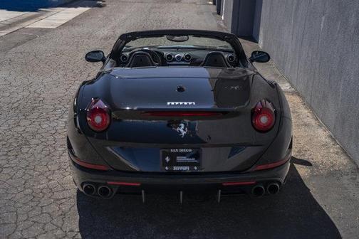 2015 Ferrari California T