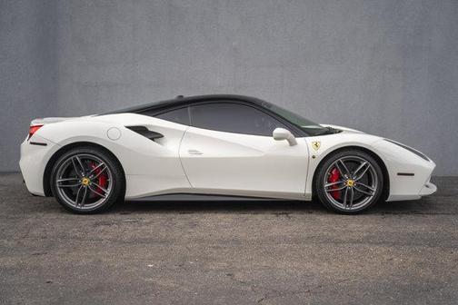 2016 Ferrari 488 GTB 2dr Cpe