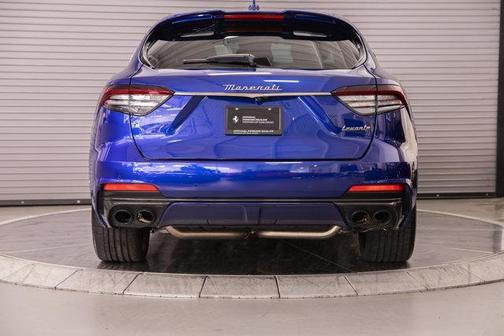 2022 Maserati Levante Trofeo