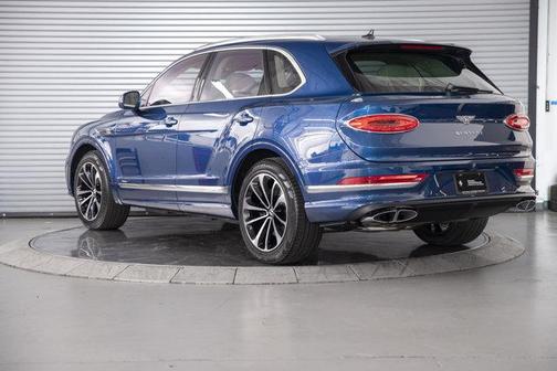 2023 Bentley Bentayga Hybrid V6