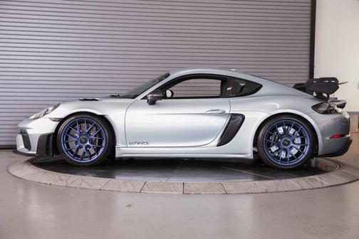 2023 Porsche 718 Cayman GT4 RS