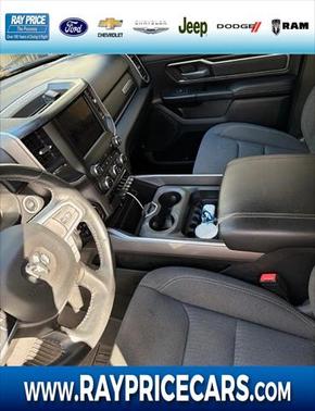 2022 RAM 1500 Big Horn Crew Cab 4x4 57' Box