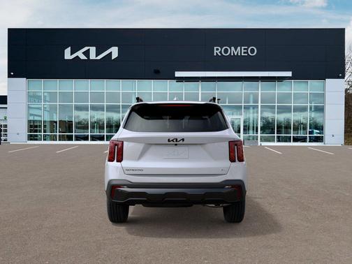 Glacial White Pearl 2026 Kia Sorento SX