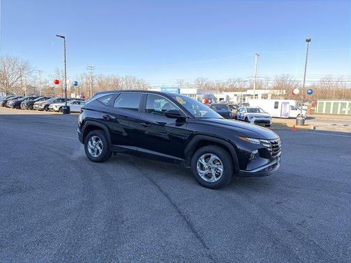 2023 Hyundai TUCSON SE