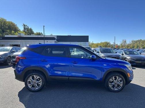2024 Kia Seltos LX