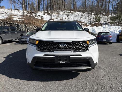 2021 Kia Sorento S