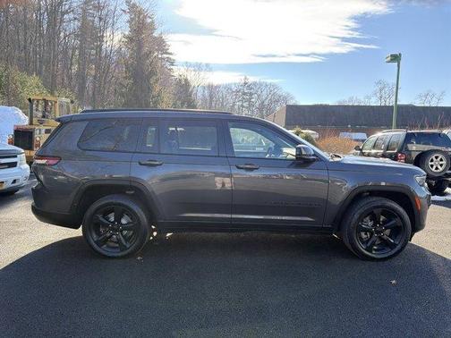 2021 Jeep Grand Cherokee L Laredo