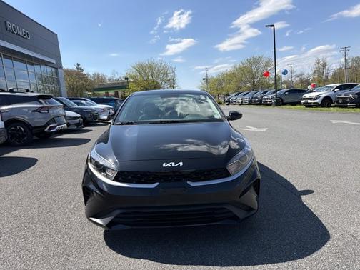 Aurora Black 2023 Kia Forte LXS