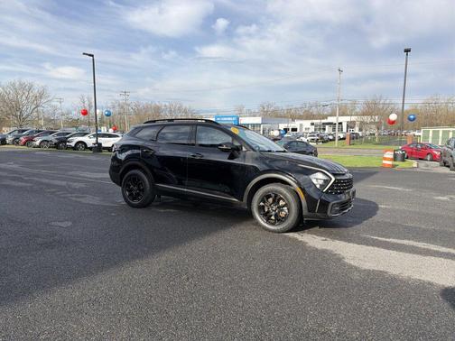 Ebony Black 2023 Kia Sportage S