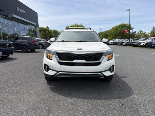 Snow White Pearl 2021 Kia Seltos SX Turbo