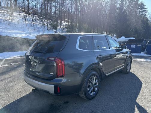 2024 Kia Telluride LX