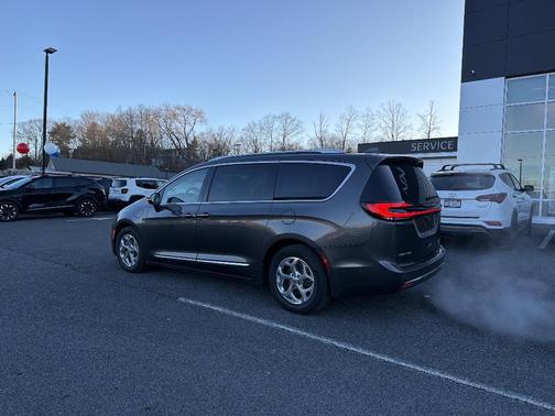 2021 Chrysler Pacifica Hybrid Limited