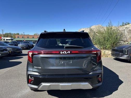 2024 Kia Seltos S