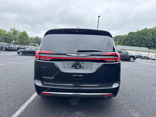 2021 Chrysler Pacifica Touring