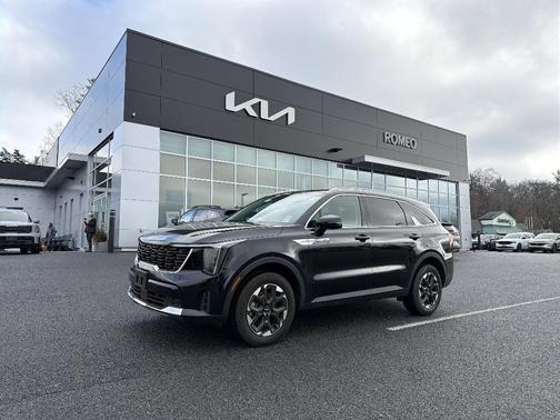 2024 Kia Sorento S
