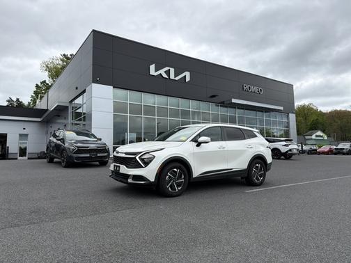 Snow White Pearl 2023 Kia Sportage Hybrid LX