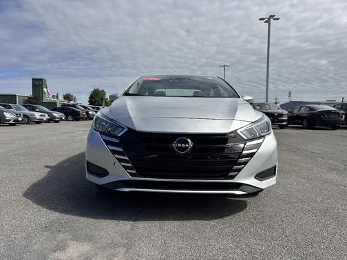 2023 Nissan Versa 1.6 SV