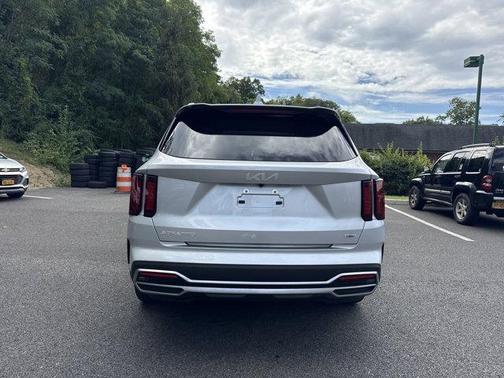 2023 Kia Sorento Hybrid EX