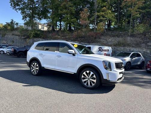 2022 Kia Telluride S