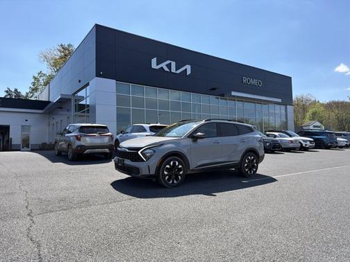 Wolf Gray 2023 Kia Sportage X-Line