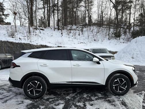 2023 Kia Sportage Hybrid LX