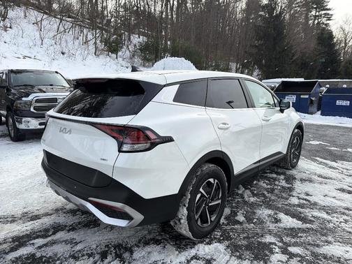 2023 Kia Sportage Hybrid LX