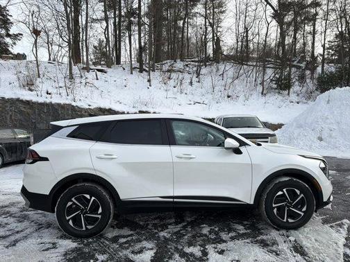 2023 Kia Sportage Hybrid LX