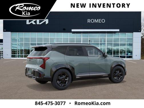 Iceberg Green 2027 Kia Seltos X-Line S