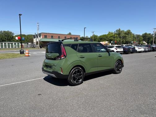 Undercover Green 2023 Kia Soul EX