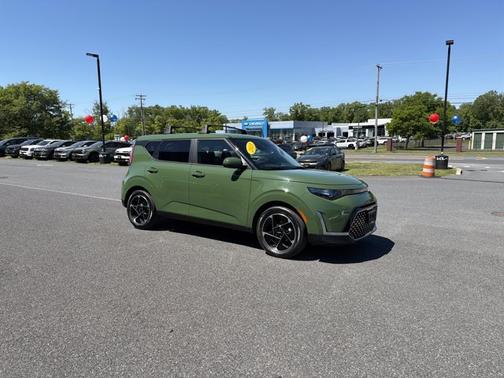 Undercover Green 2023 Kia Soul EX