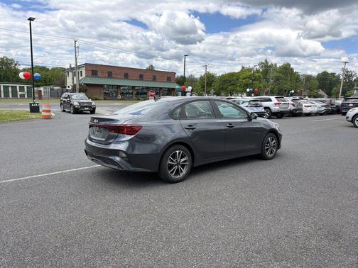 Gravity Gray 2023 Kia Forte LXS