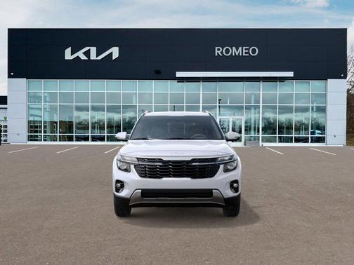 Snow White Pearl 2026 Kia Seltos S