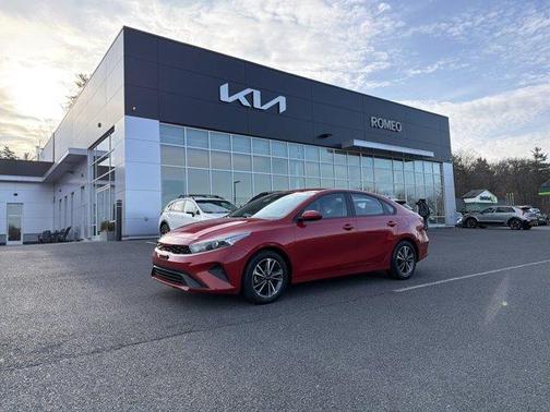 Currant Red 2023 Kia Forte LXS