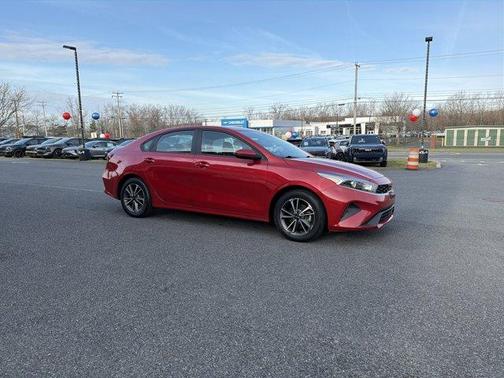 Currant Red 2023 Kia Forte LXS