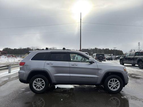 Billet Silver Metallic Clearcoat 2019 Jeep Grand Cherokee Laredo