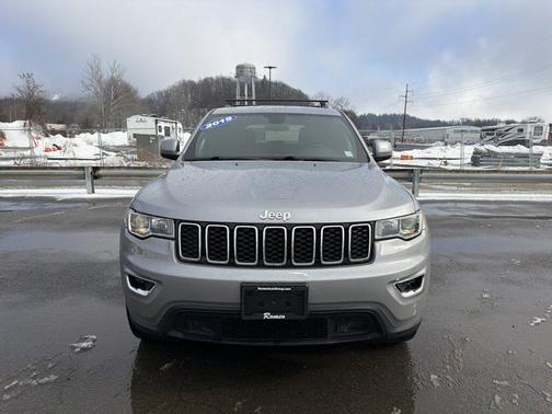 Billet Silver Metallic Clearcoat 2019 Jeep Grand Cherokee Laredo