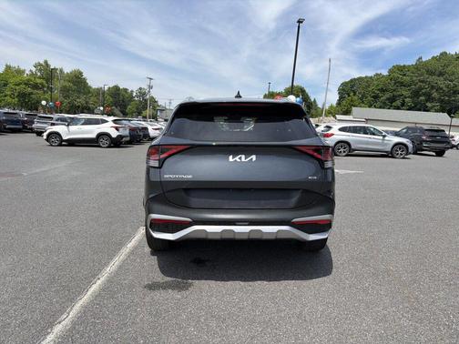 Gravity Gray 2023 Kia Sportage Hybrid EX