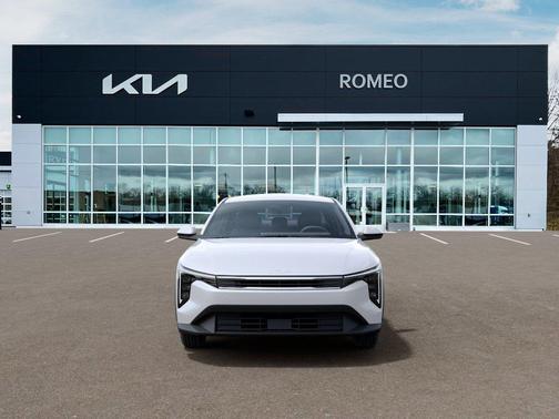 Snow White Pearl 2026 Kia K4 LXS