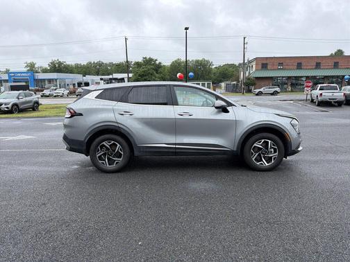 Steel Gray 2024 Kia Sportage LX