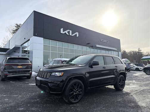 2022 Jeep Grand Cherokee WK Laredo