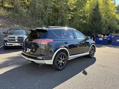 2016 Toyota RAV4 SE