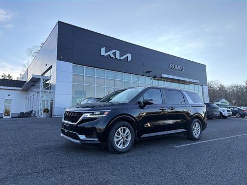 2022 Kia Carnival LXS