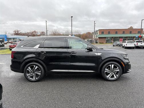 2022 Kia Sorento Plug-In Hybrid SX