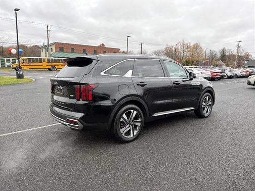 2022 Kia Sorento Plug-In Hybrid SX