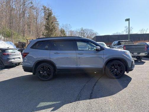 2022 Honda Pilot Black Edition