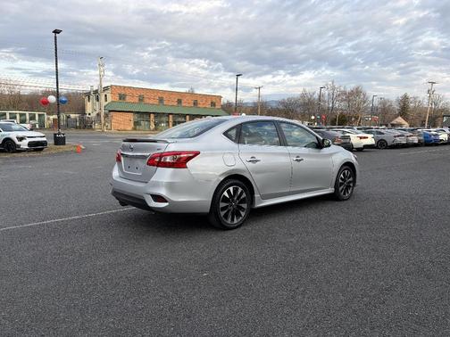 2016 Nissan Sentra SR