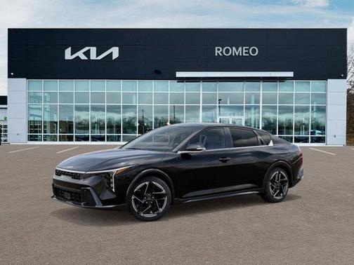 2025 Kia K4 GT-Line