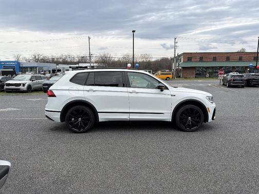 2020 Volkswagen Tiguan 2.0T SE R-Line Black