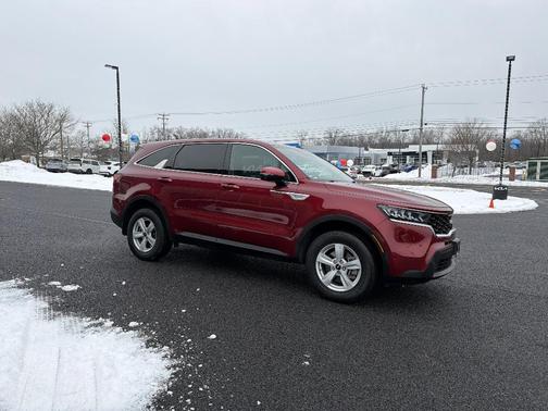 2022 Kia Sorento LX