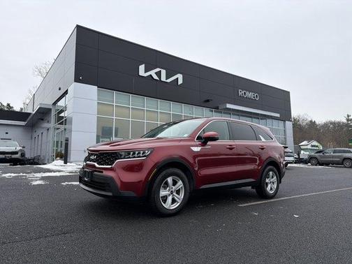 2022 Kia Sorento LX